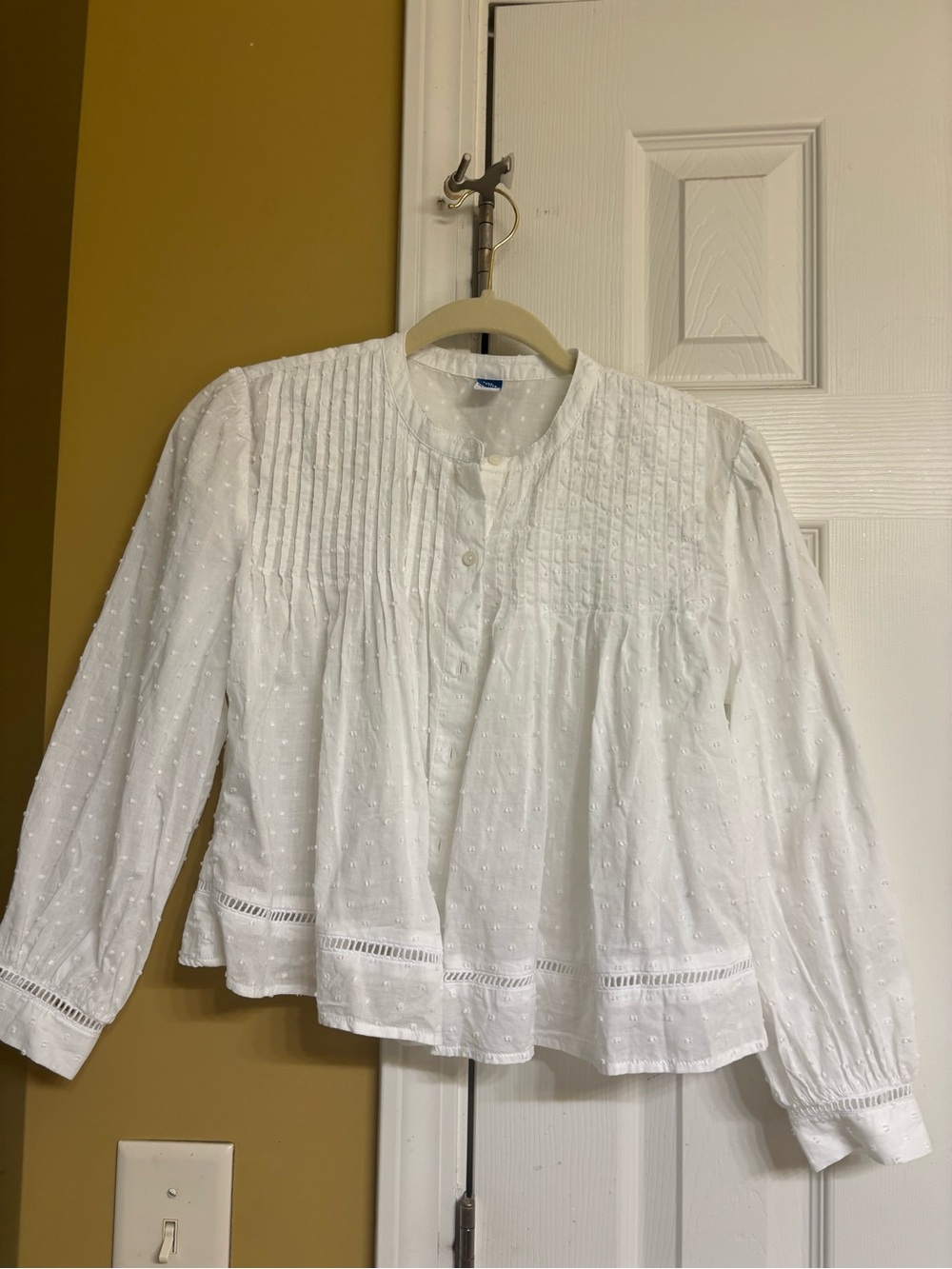 Old Navy White Pintuck Swiss Dot Peasant Blouse